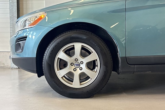 Volvo XC60 5 of 24