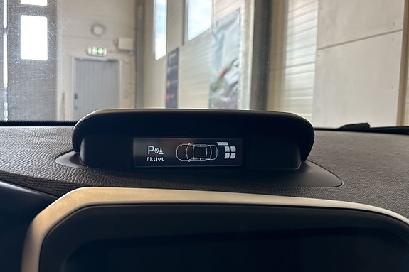 Volvo XC60 17 of 24