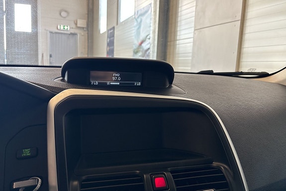 Volvo XC60 15 of 24