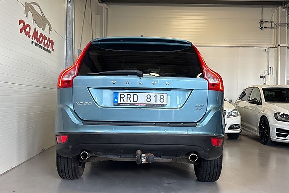 Volvo XC60 9 of 24