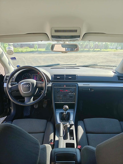 Audi A4 5 of 5