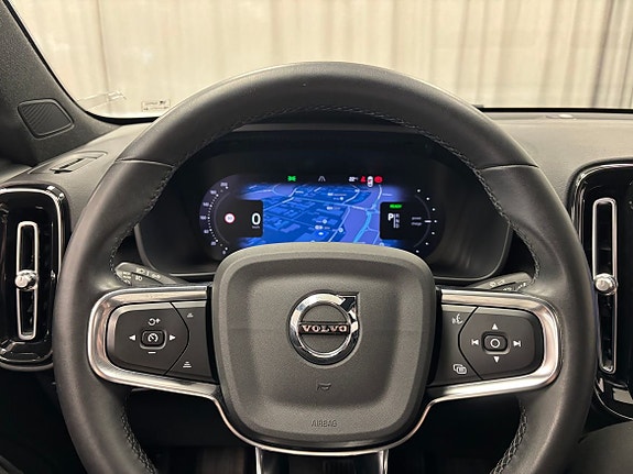Volvo C40 12 of 24