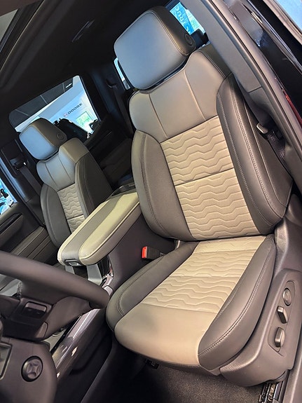 Chevrolet Silverado 1500 19 of 21