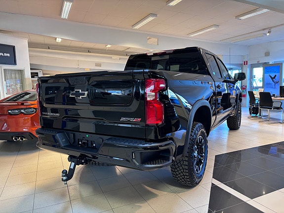 Chevrolet Silverado 1500 4 of 5
