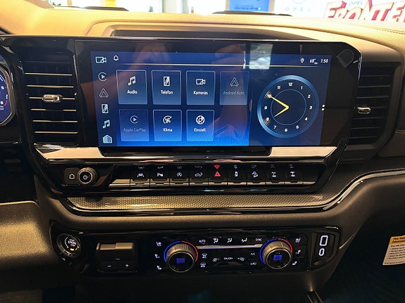Chevrolet Silverado 1500 16 of 21
