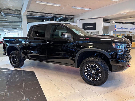 Chevrolet Silverado 1500 5 of 5