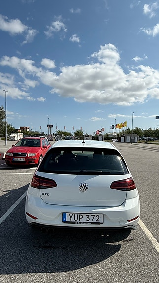 Volkswagen Golf VII 3 of 8