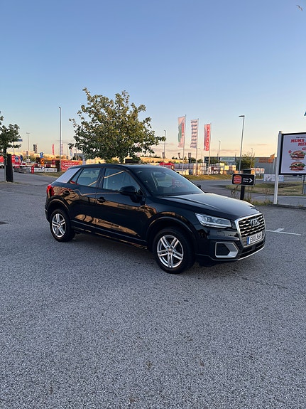 Audi Q2 4 of 5
