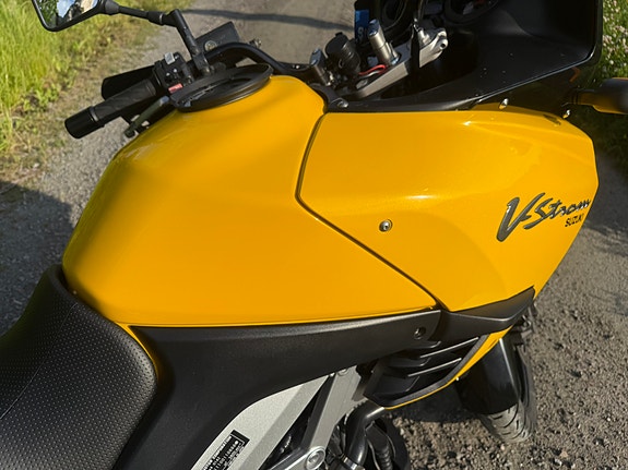 Suzuki DL1000 V-Strom 5 of 5