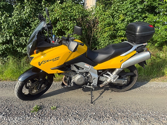 Suzuki DL1000 V-Strom 2 of 5