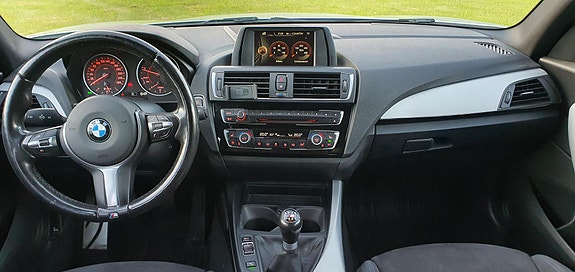 BMW 118d 7 of 11