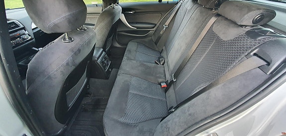 BMW 118d 8 of 11