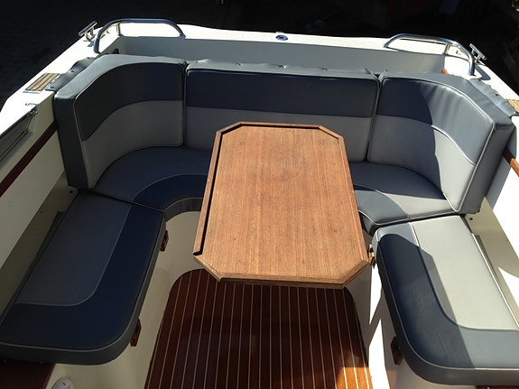 Barossa 8200 - Svenskbyggd Daycruiser 5 of 10