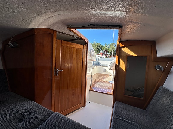 Barossa 8200 - Svenskbyggd Daycruiser 7 of 10