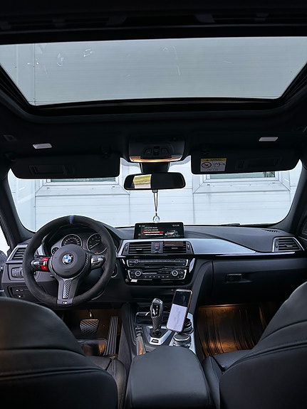 BMW 330e 7 of 23