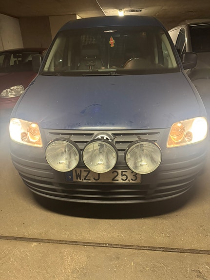 Volkswagen Caddy 2 of 5