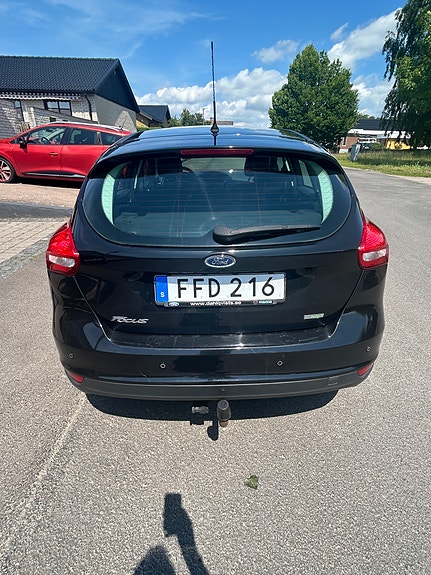 Ford Focus 2 of 5