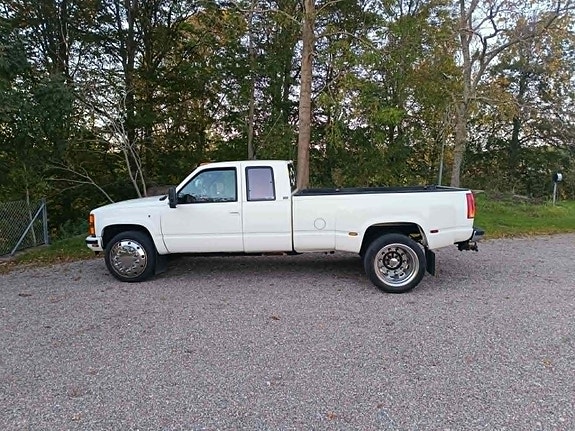Chevrolet K3500 7 of 7