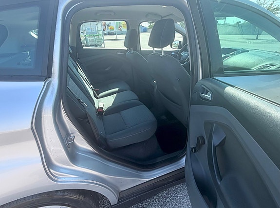 Ford C-Max 6 of 8