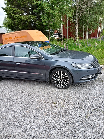 Volkswagen CC 4 of 5