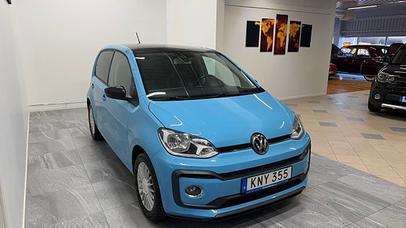 Volkswagen UP! 3 of 5