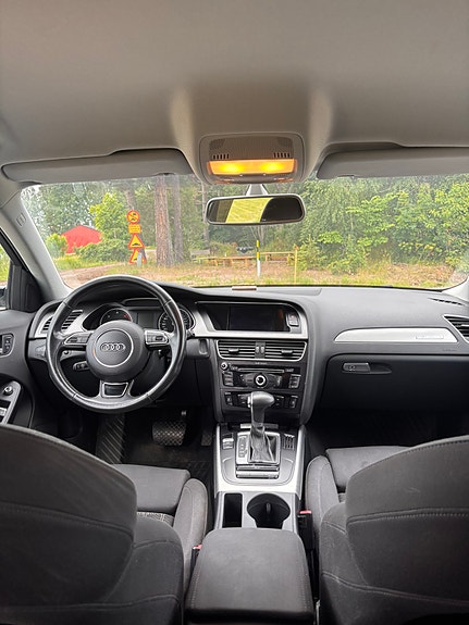 Audi A4 4 of 5