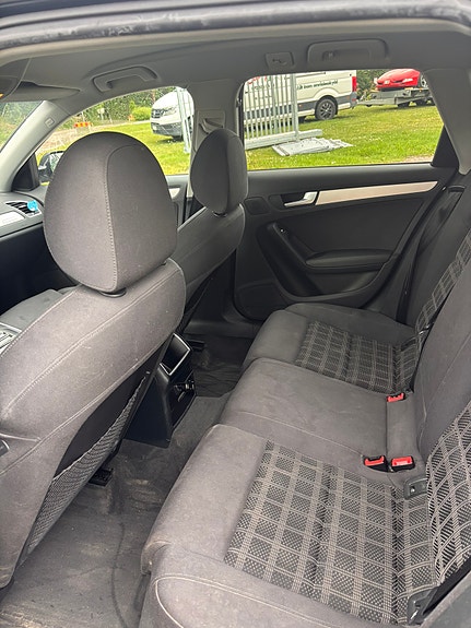 Audi A4 5 of 5