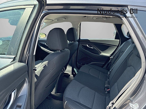 Hyundai i30 9 of 12