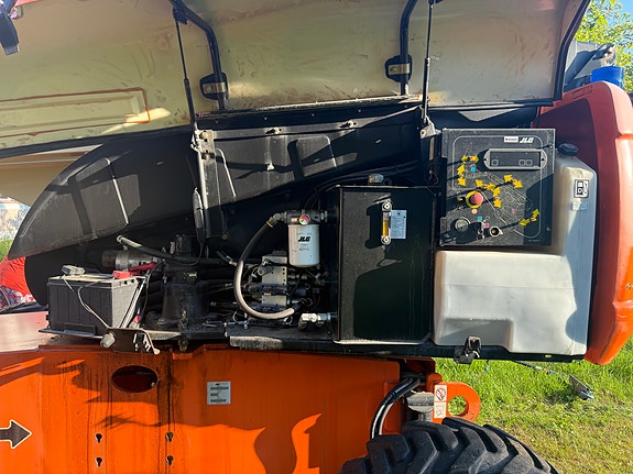 JLG 660 SJ 5 of 5