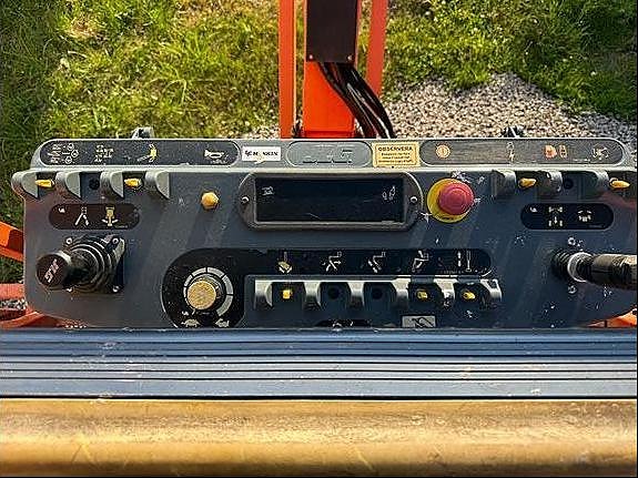 JLG 660 SJ 4 of 5