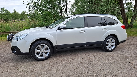 Subaru Outback 3 of 5