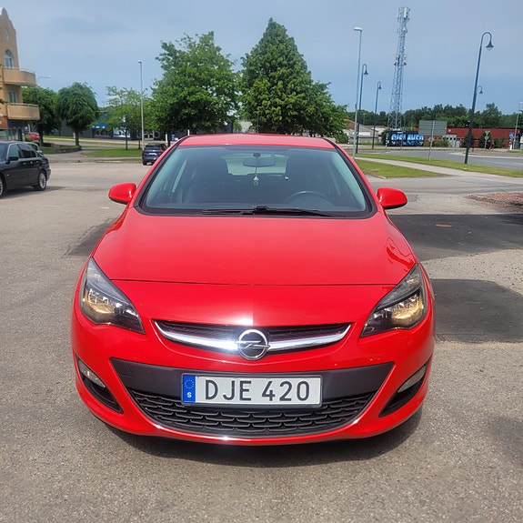 Opel Astra 2 of 5