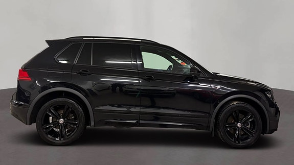 Volkswagen Tiguan 5 of 5