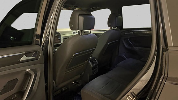 Volkswagen Tiguan 17 of 24