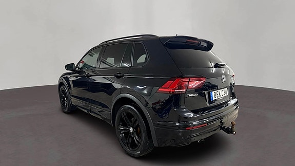 Volkswagen Tiguan 8 of 24