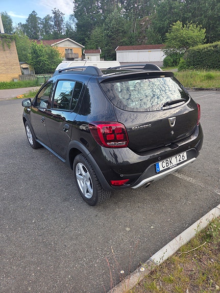 Dacia Sandero Stepway 4 of 5