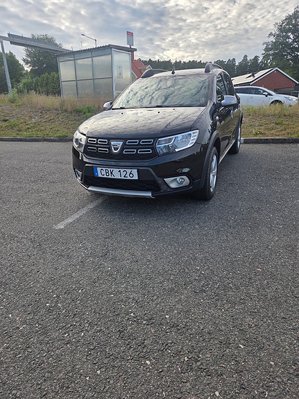Dacia Sandero Stepway 2 of 5