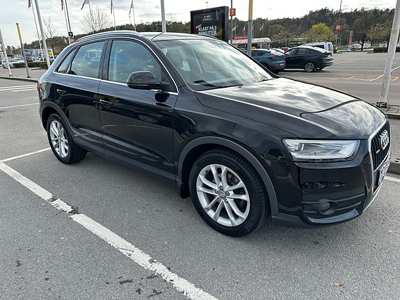 Audi Q3 3 of 5