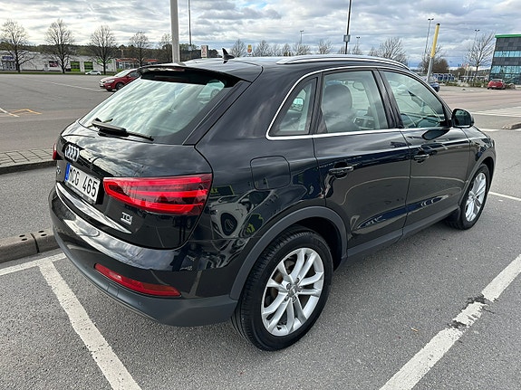 Audi Q3 4 of 5