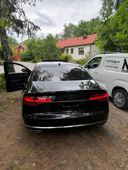 Audi A8 5 of 5