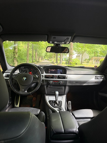BMW 330d 5 of 5