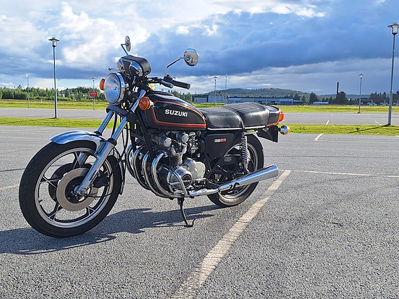 Suzuki GS 2 of 7