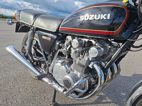 Suzuki GS 6 of 7