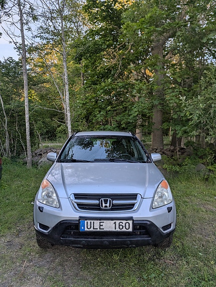 Honda CR-V 2 of 8