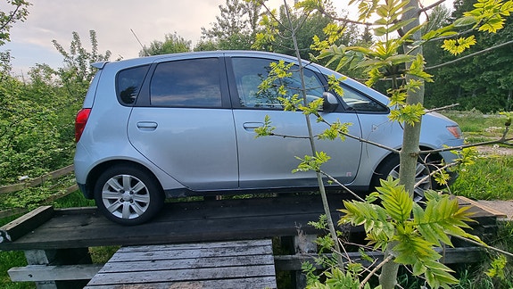 Mitsubishi Colt 5 of 5