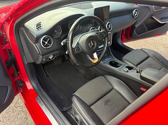 Mercedes-Benz A180 6 of 9