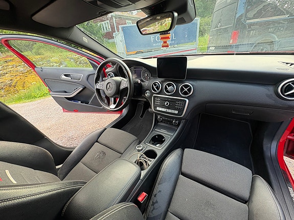 Mercedes-Benz A180 7 of 9