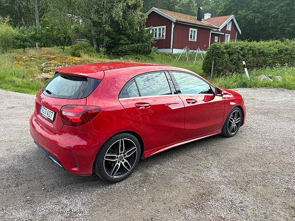 Mercedes-Benz A180 4 of 5