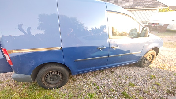 Volkswagen Caddy 2 of 5