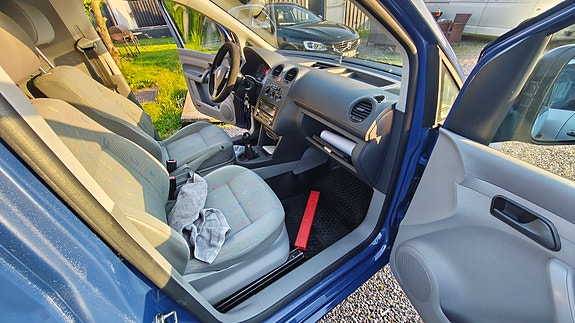 Volkswagen Caddy 10 of 17